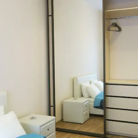 Bright And Quiet Old Town Apartament Апартаменты