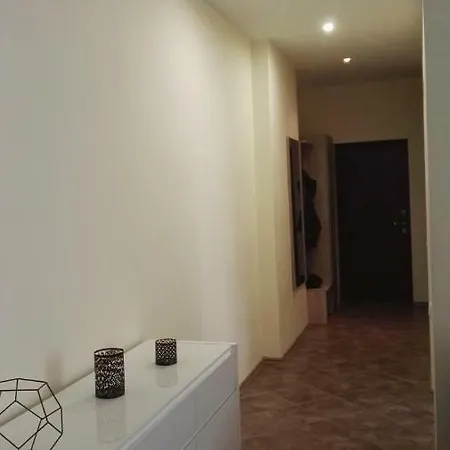 Bright And Quiet Old Town Apartament