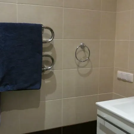 Bright And Quiet Old Town Apartament Daire